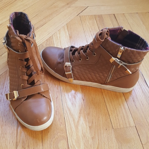 Women's tan high tops size 11 m - Picture 1 of 3